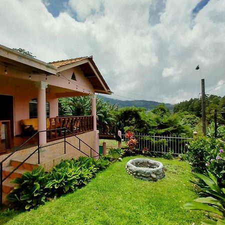 Хостел Agartha Mountain Retreat Бокете Экстерьер фото